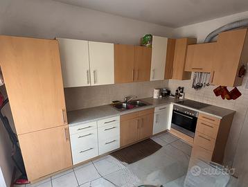 Cucina angolare su misura