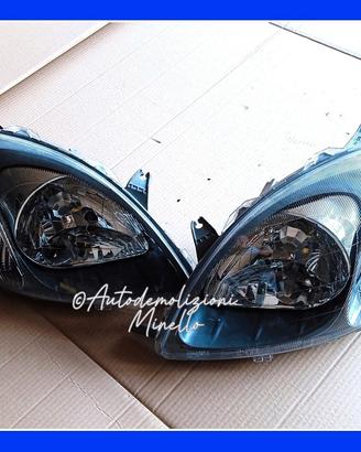 Coppia fari anteriori per TOYOTA Yaris 99-05