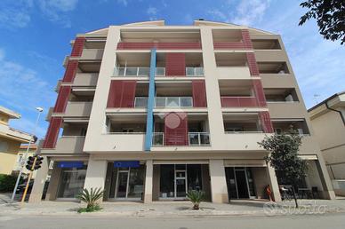 3 LOCALI A GIULIANOVA