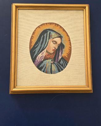 Ricamo religioso artigianale con cornice dorata