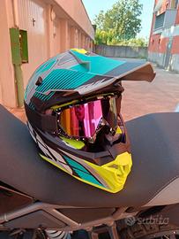 casco givi motocross con occhiali
