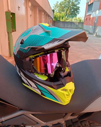 casco givi motocross con occhiali