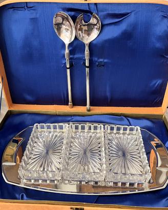 Vassoio e cucchiai da servizio