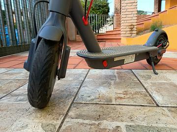 Monopattino elettrico AovoPro