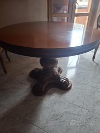Tavolo di legno