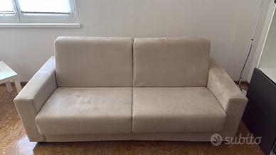 Divano letto matrimoniale