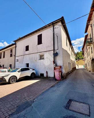 5 LOCALI A CALIZZANO