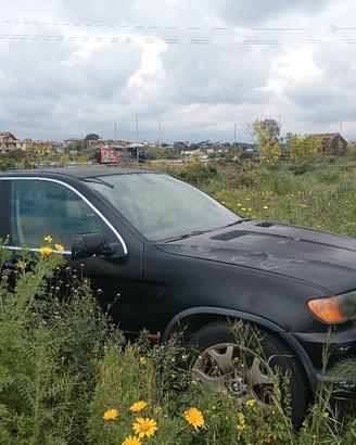 BMW X5 4.4 metano 