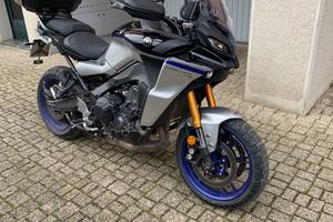 Pirelli scorpion street