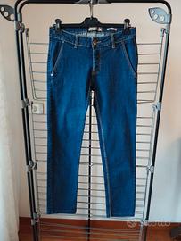 pantaloni jeans 