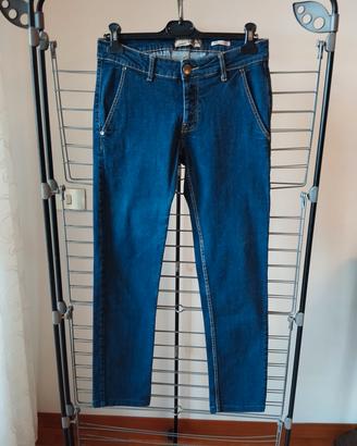 pantaloni jeans 