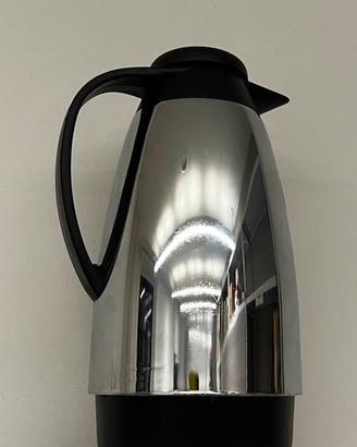 Caraffa thermos con tappo ermetico