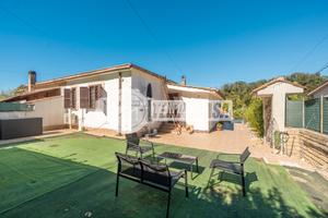 APPARTAMENTO IN VILLA RISTRUTTURATO CON GIARDINO -