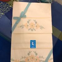 Set asciugamani in  puro lino con ricamo Siletti