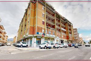 Immobile di 230 m² con 5 locali a Rieti