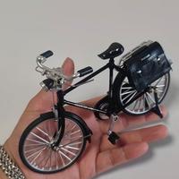 Bicicletta in plastica da montare