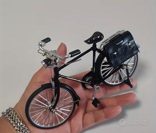 Bicicletta in plastica da montare