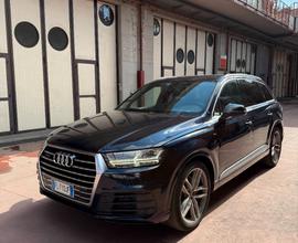 AUDI Q7 3.0 TDI S-Line