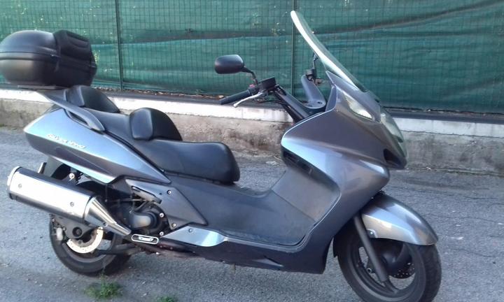 Honda silver wing 400