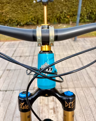 Yeti sb150 T1 turq custom L