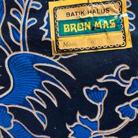 Batik Halus autentico Indonesia ancora incartato