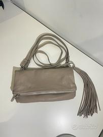 Gianni chiarini pochette color tortora