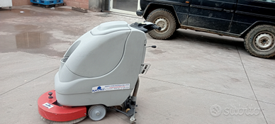 Lavasciuga pavimenti industriale