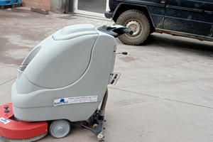 Lavasciuga pavimenti industriale