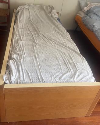 Letto singolo con rete e materasso