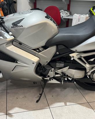 Honda VFR 800