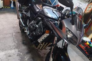 Yamaha FZS 1000 Fazer - 2004 FZS1000