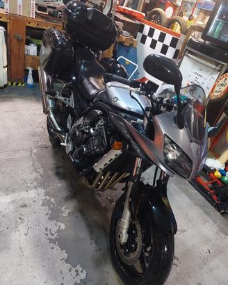 Yamaha FZS 1000 Fazer - 2004 FZS1000