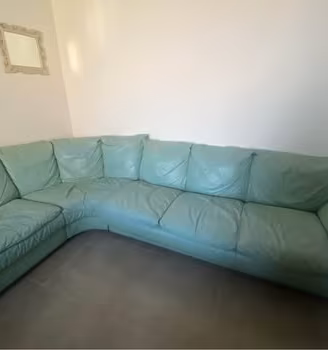 Divano letto verde mela