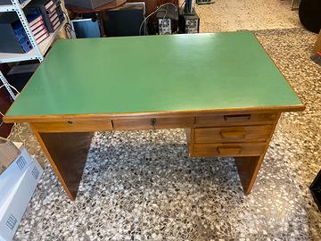 Scrivania modernariato