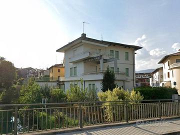 Appartamento indipendente in centro città con V...