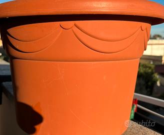 VASO DECORATO PER ALBERI DI NATALE SINTETICI