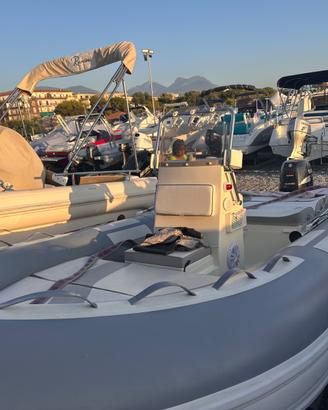 Gommone 5.5 BWA motore Suzuki 40 cv i 4 tempi