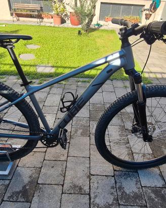 MTB CUBE AM RACE 2025