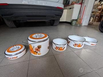 Set di pentole smaltate 