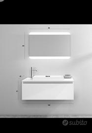 Specchio con fasce led incorporate