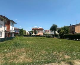AMPIO TERRENO EDIFICABILE A MASSA LOMBARDA