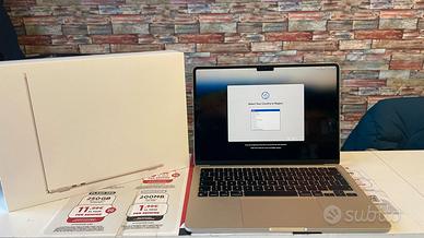 MACBOOK AIR 13,6" 2022 M2 8 GB RAM / 512 GB SSD