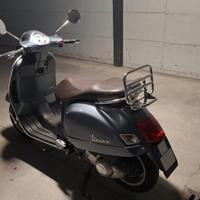 Vespa 300 Gts IE
