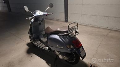 Vespa 300 Gts IE