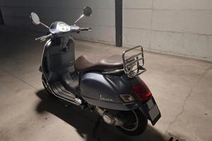 Vespa 300 Gts IE