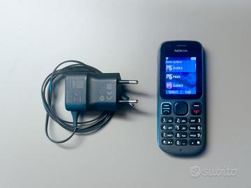 Telefono NOKIA 100 con caricabatterie