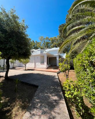 Villetta Geremeas country club