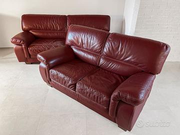 Coppia divani Aloni in vera pelle vintage bordeaux