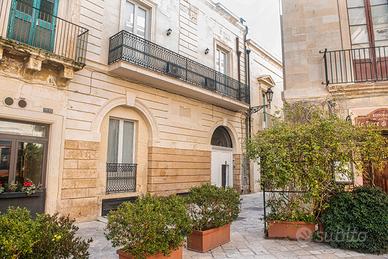 Lecce santa chiara terrace piano rialzato