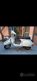 Vespa Px 125 del 1982 restaurata - motore rifatto